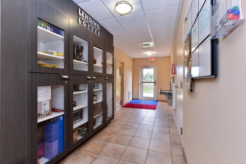 Candlewood Suites Elmira Horseheads image 2